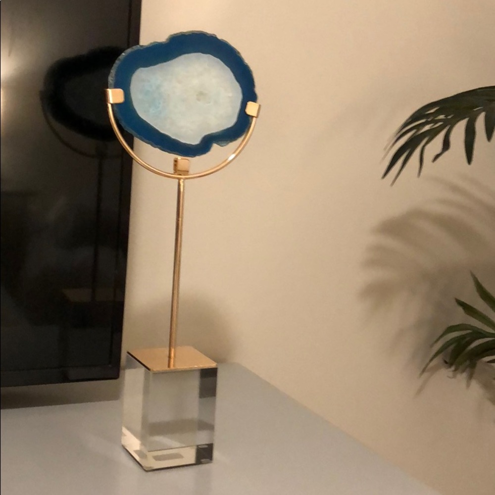Geode stand with geode